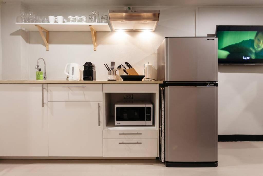 Căn hộ S1 Large Duplex Silom 3 Beds, Full Kitchen Wifi
